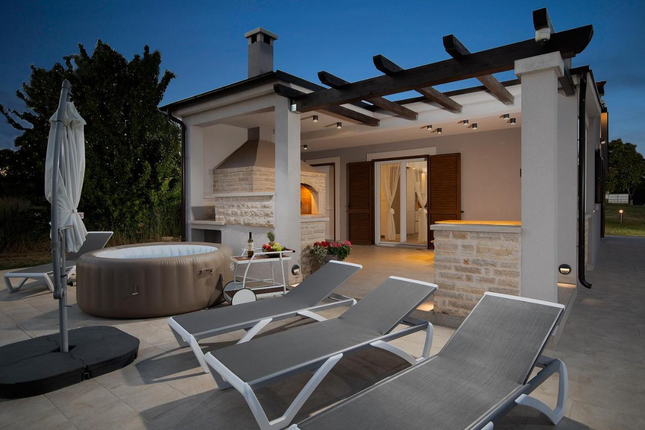 Villa Irena Medulin Bagian luar foto